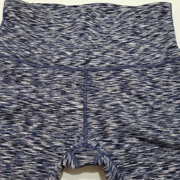 Gap Fit Blackout Technology Leggings - Picture 4 of 7